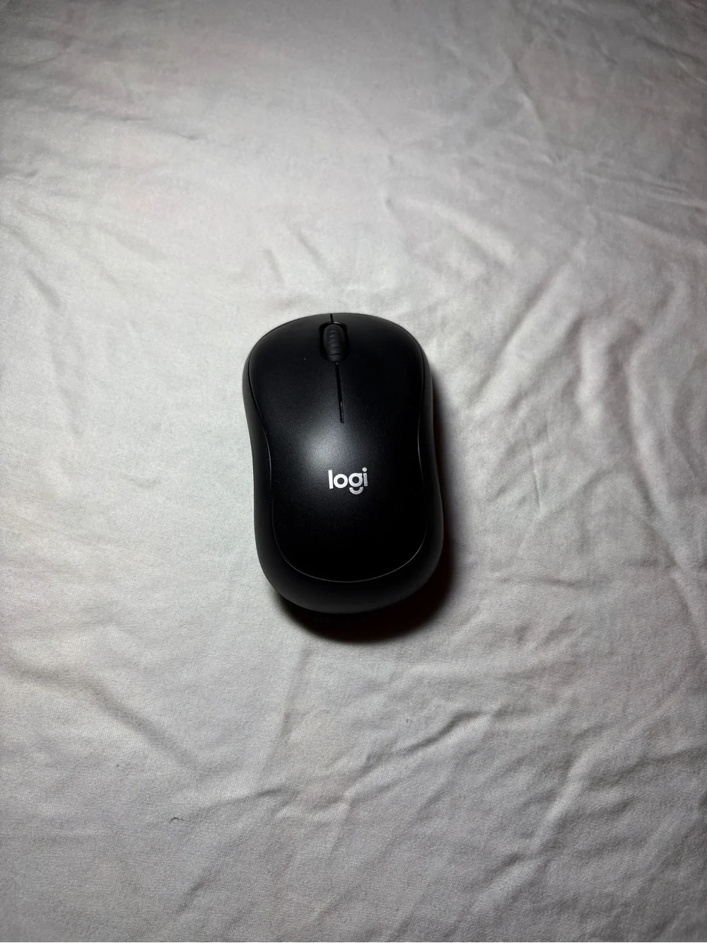 Logitech Black Wireless Mouse - Compact Portable Design